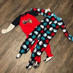 5t Carter’s footed pajamas